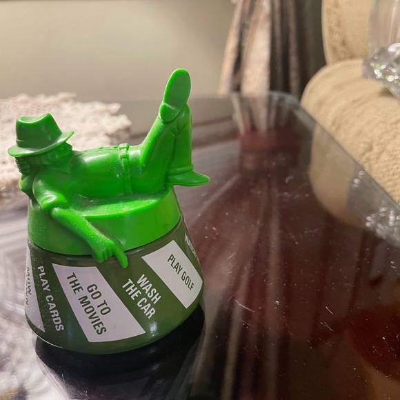 Avon bottle - Picture 3 of 5